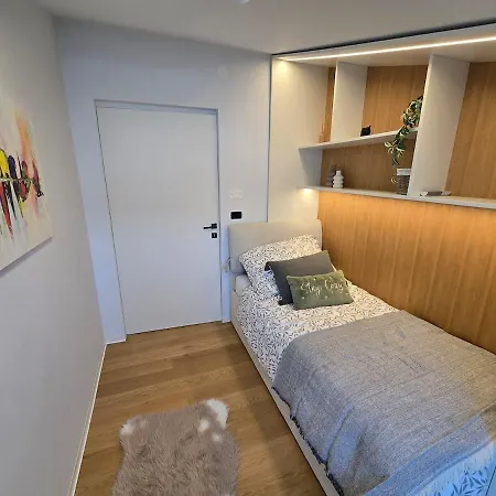 Lägenhet Nova Nest From Granite Getaways Nova Gorica