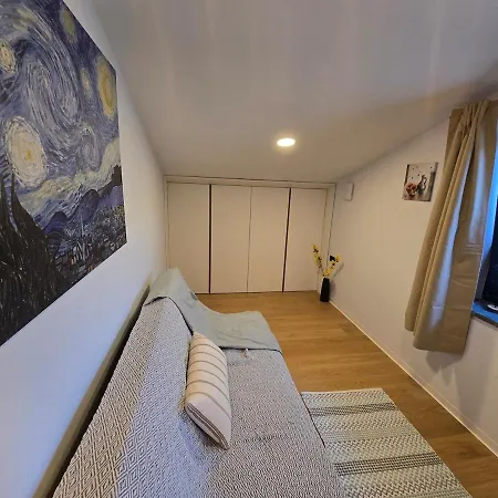 Nova Nest From Granite Getaways Lägenhet *